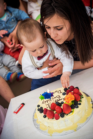 Smash the cake. One year old