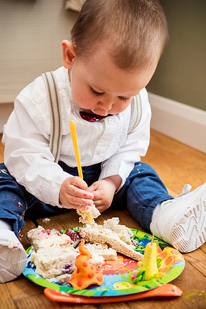 Smash the cake. One year old