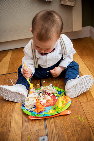 Smash the cake. One year old