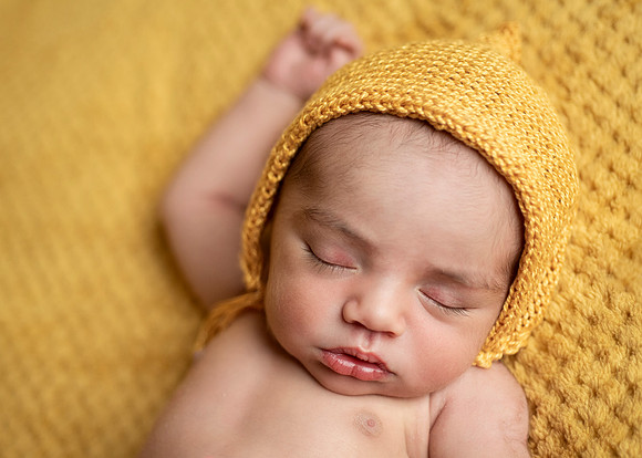 Newborn baby photo